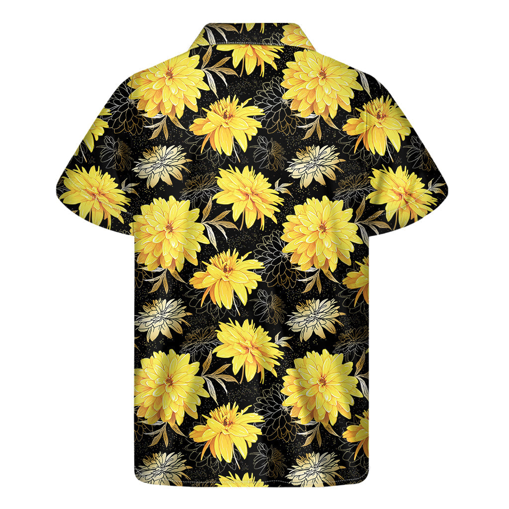 Golden Paradise: Men's Hawaiian Floral Print Short Sleeve Shirt - 2