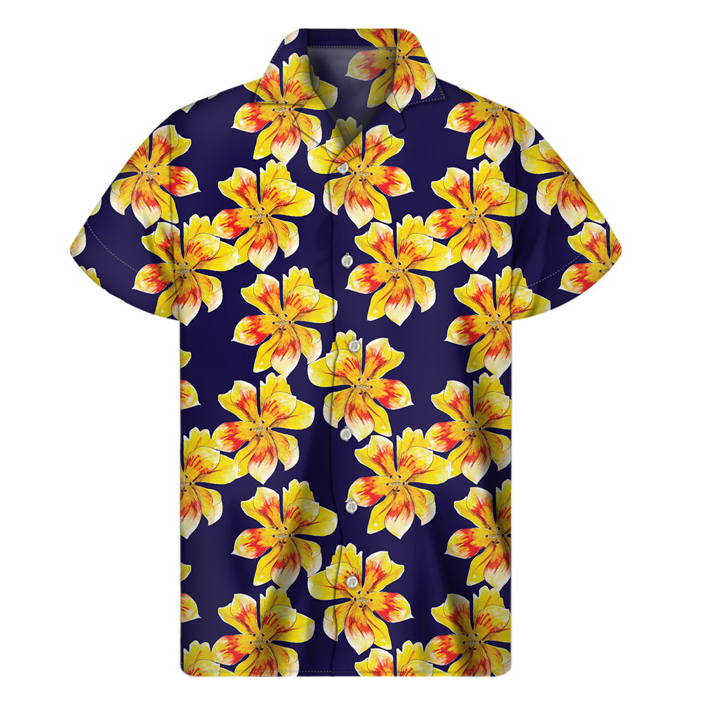 Tropical Lilies: Hawaiian Short Sleeve Shirt for Men - 1