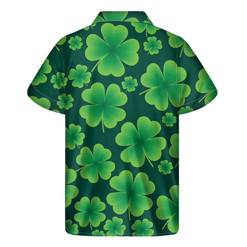 Tropical Vibes: Hawaiian Short Sleeve Shirt for Men with Clover Print - 2